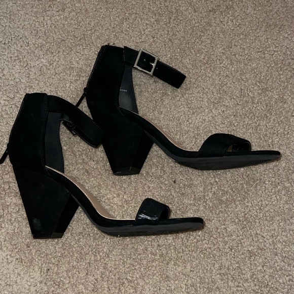 Peep toe heels - Picture 2 of 2